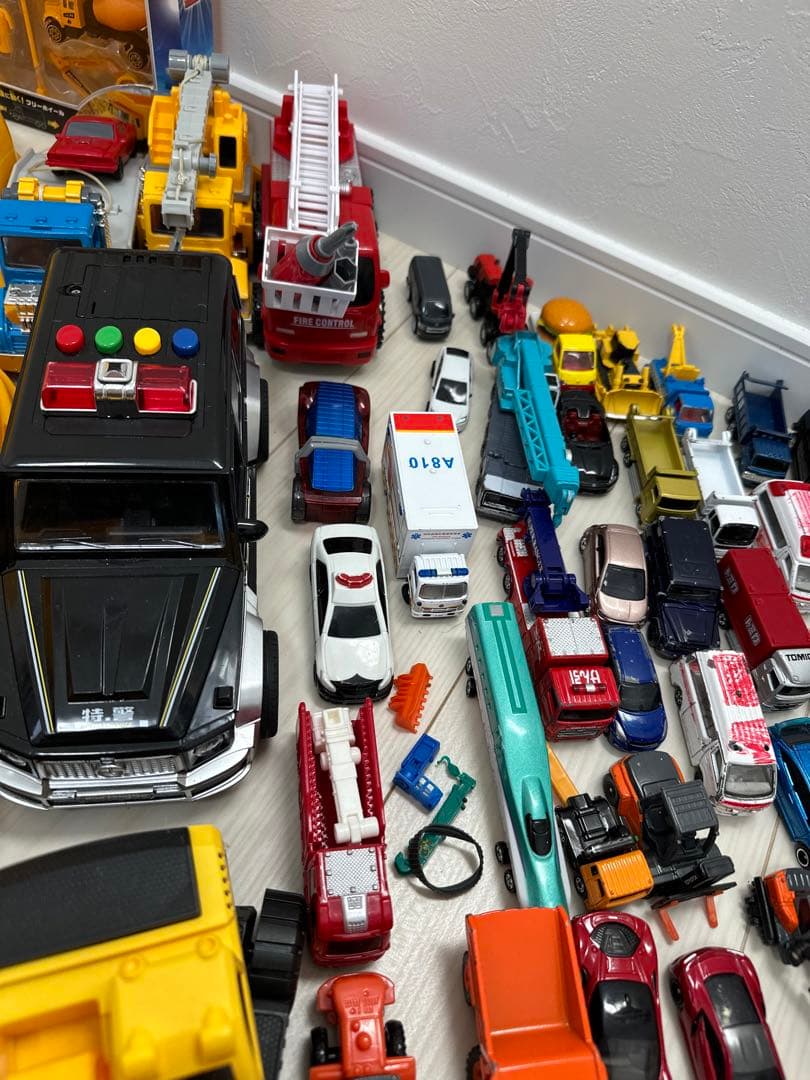 まとめ売り　トミカ　車　こども　おもちゃ　総額5万円相当　新品未使用有り
