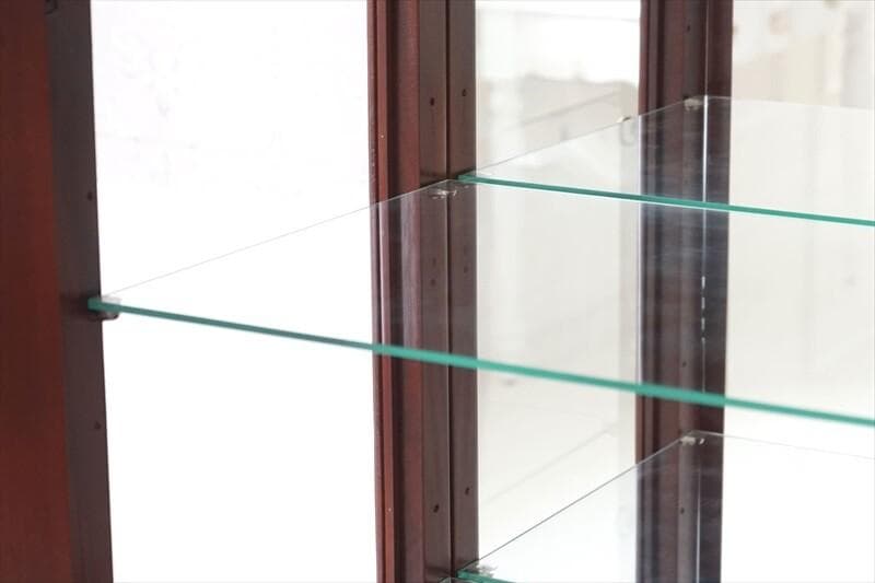 マホガニーの温もり｜ガラス キャビネット ＢＲ　ブラウン幅79ｃｍ高さ154ｃｍ