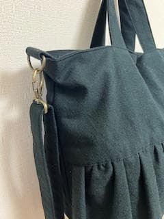 ハンドメイド　フリルショルダーバッグ　ブラック　リネン