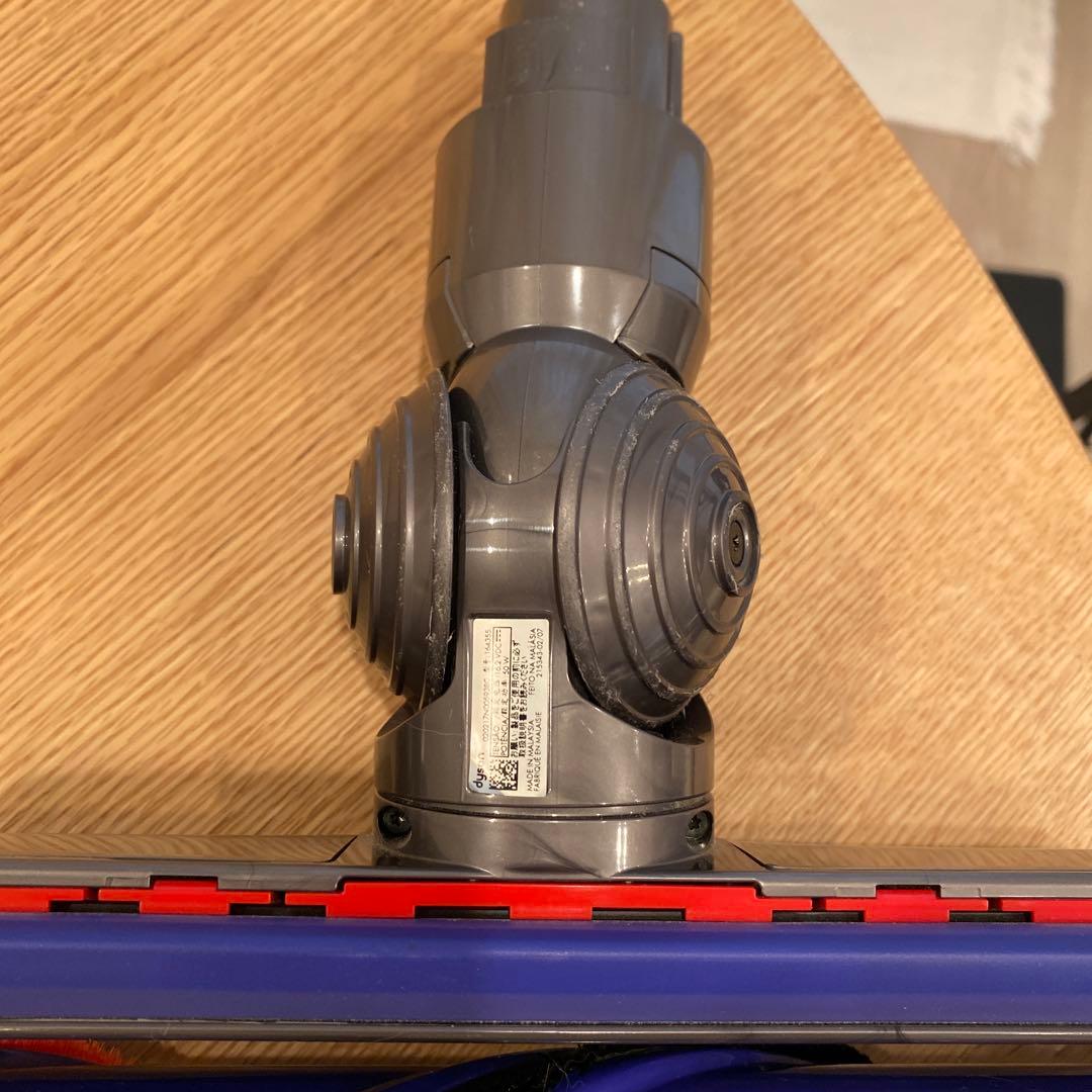 山崎スタンド、収納用ブラケット、充電器、V8ヘッド4点、取扱説明書　他