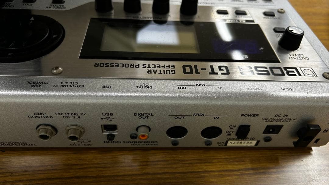 【美品】BOSS GT-10 ギターエフェクター【値下げ可能】