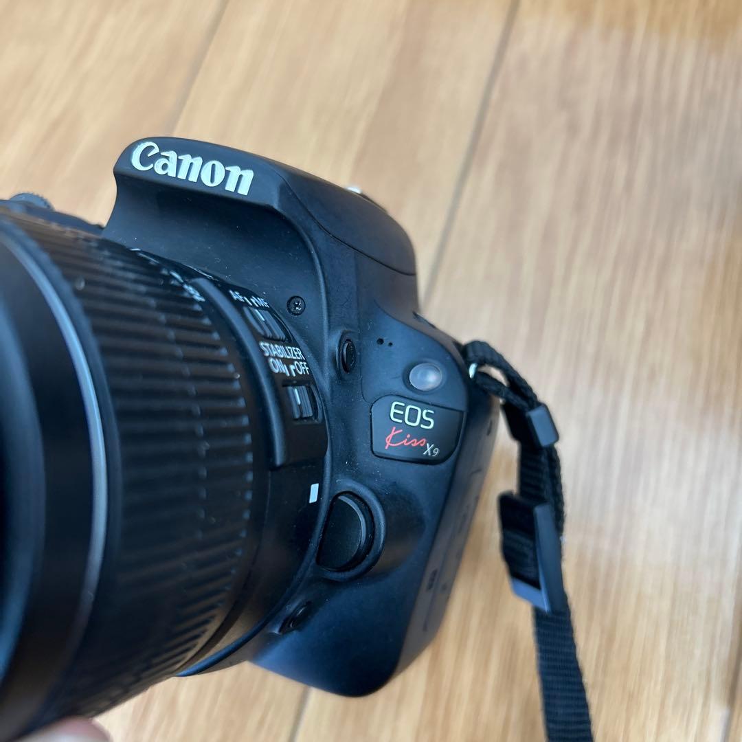 Canon EOS Kiss x9一眼レフ レンズ2本、バッグ付ネックストラップ