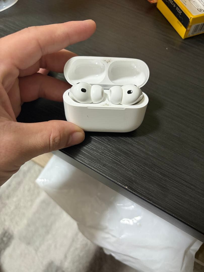 Apple AirPods Pro ワイヤレスイヤホン