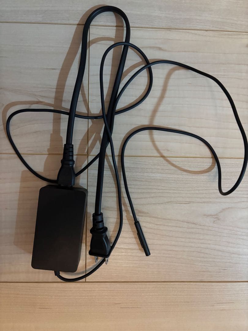 Surface Go 2 /タイプカバー＆アダプター付き