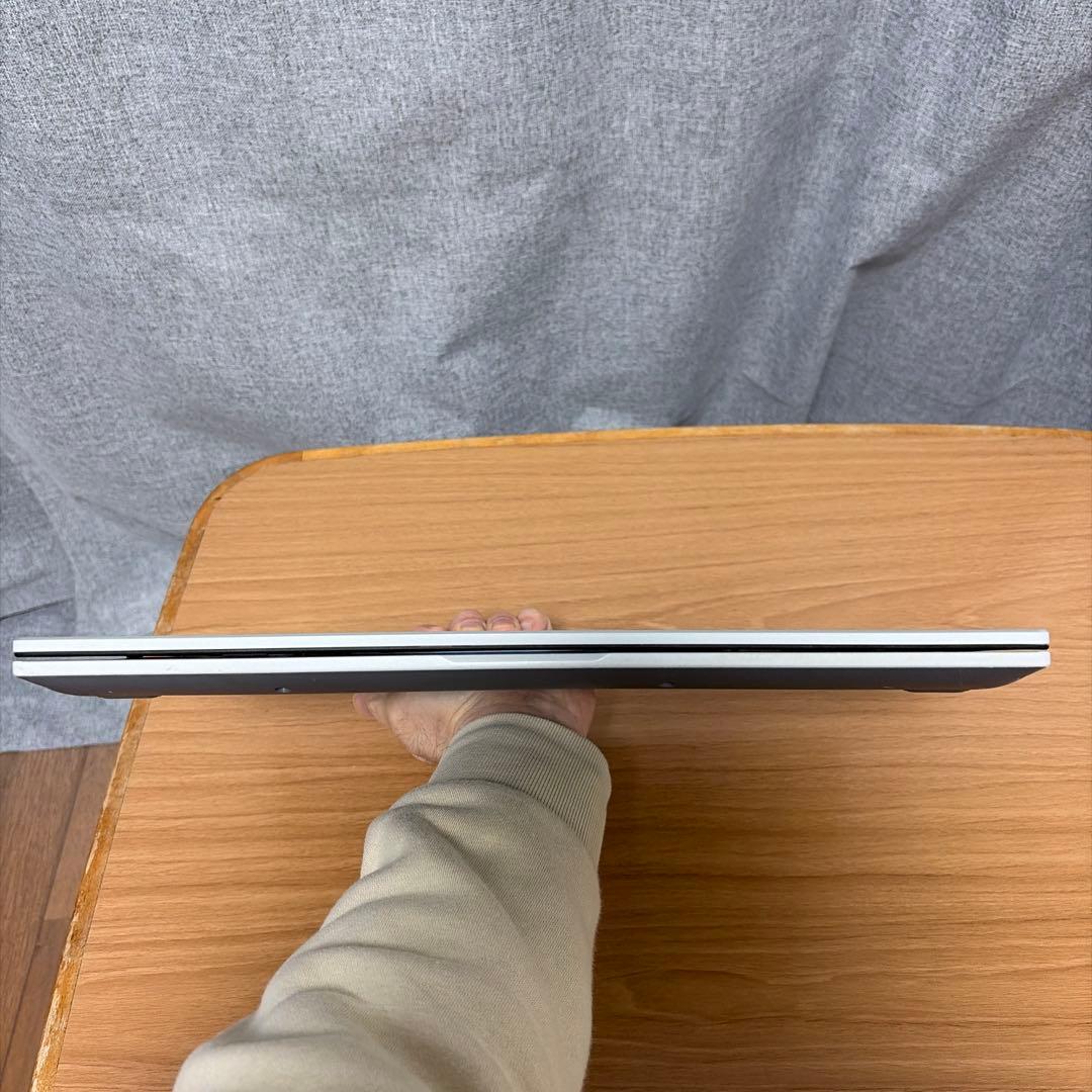 Windowsノート本体 Asus VivoBook X515EA i7-1165G7/16GB/512