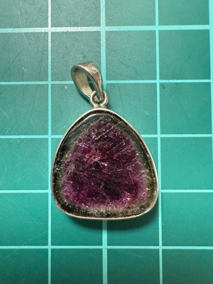 ウォーターメロントルマリン　ペンダントトップ　自然石　原石①