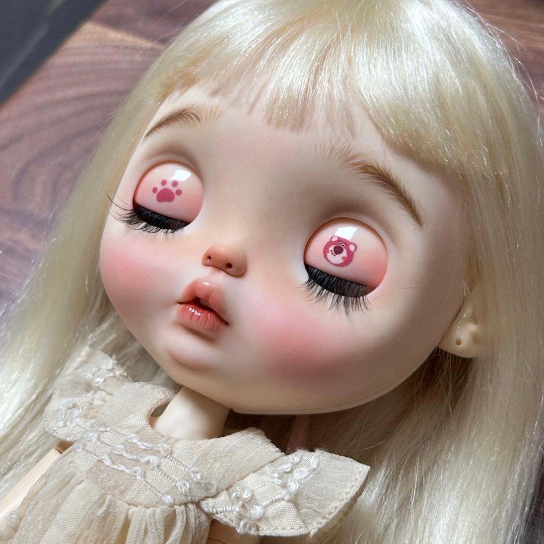 カスタムブライス 海外作家様 人形 ほっぺたがかわいい まんまる 丸顔 幼い