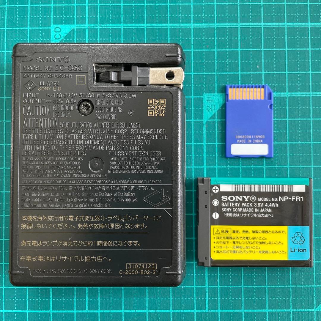【充電器・メモリー付】SONY Cyber−Shot DSC-T30 動作確認済