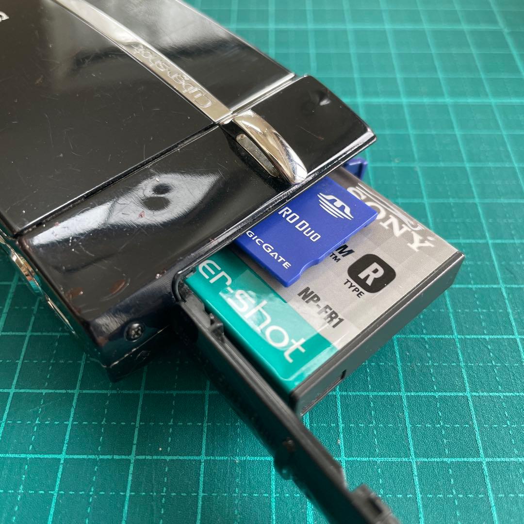 【充電器・メモリー付】SONY Cyber−Shot DSC-T30 動作確認済