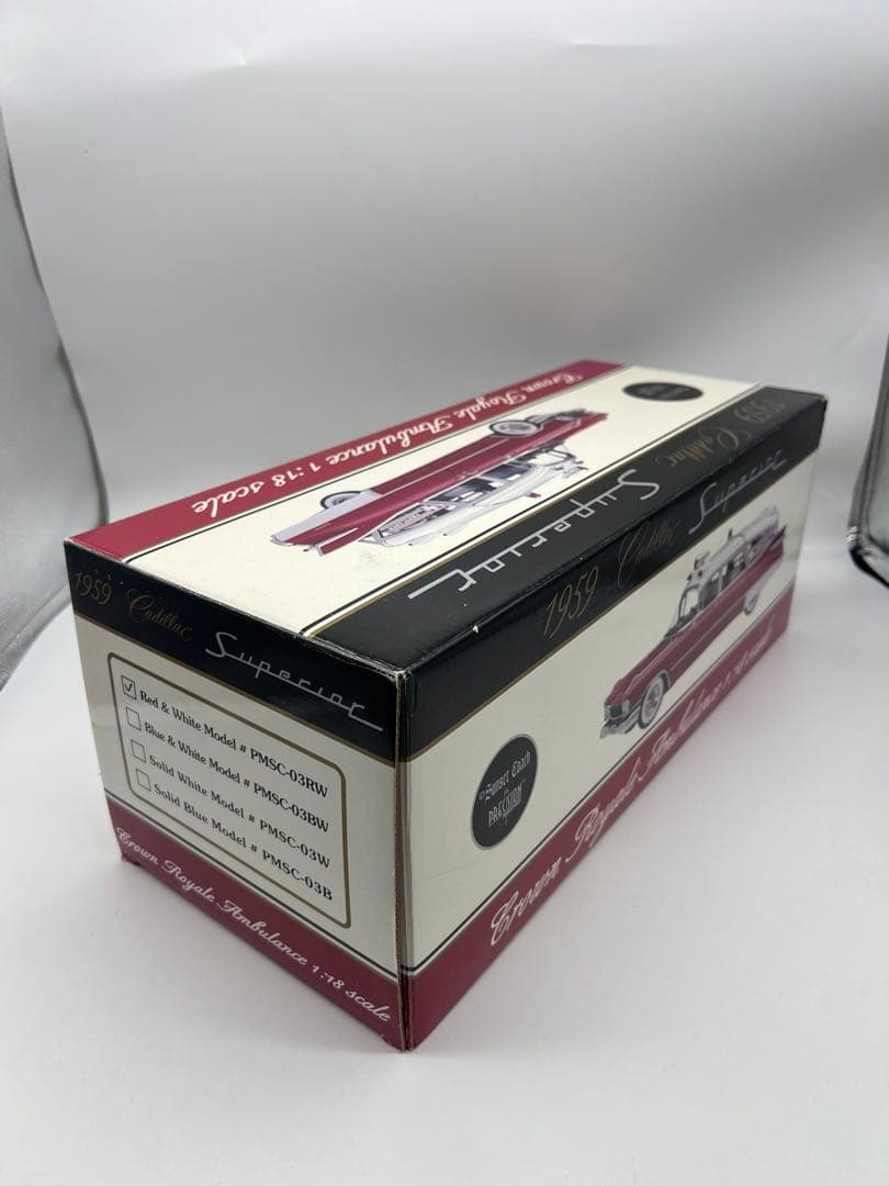 No11ミニカー1/18箱ありCadillac Superior Crown
