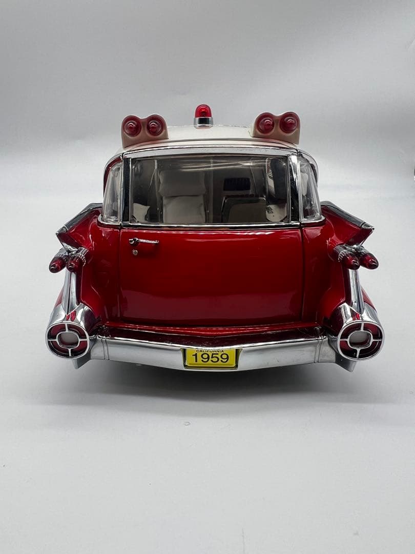 No11ミニカー1/18箱ありCadillac Superior Crown