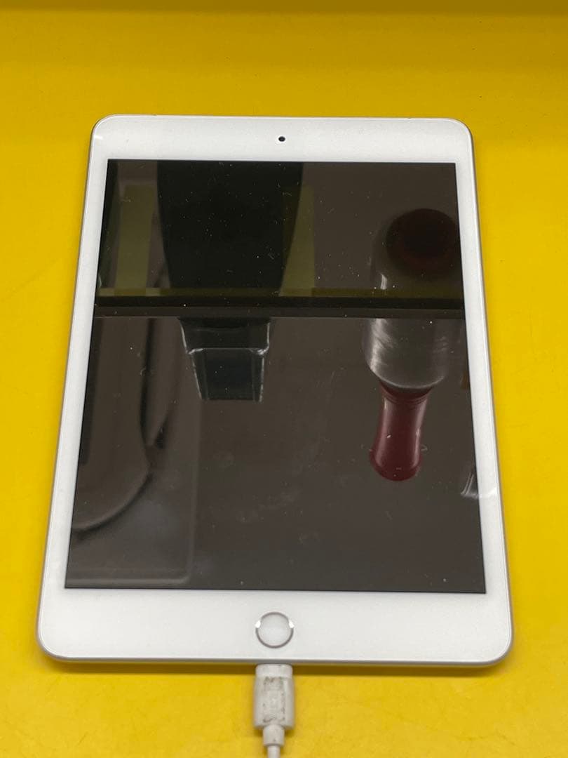 味*り様 iPad mini 第5世代 MUX62J 64GB