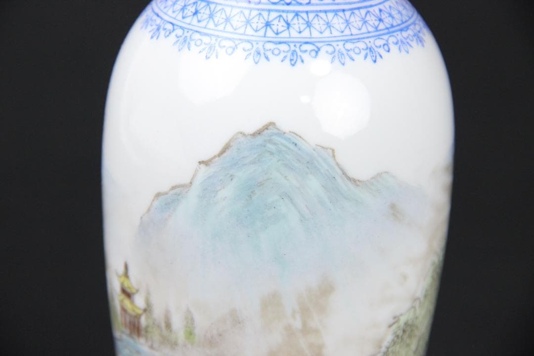 中国 花瓶 薄口 粉彩山水人物 唐物 花生 色絵 陶磁器 景徳鎮 FJ11-4