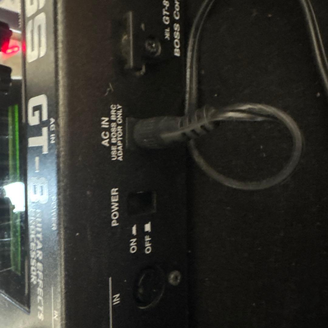 BOSS GT-8 マルチエフェクター 訳あり（電源スイッチ欠損）AC付