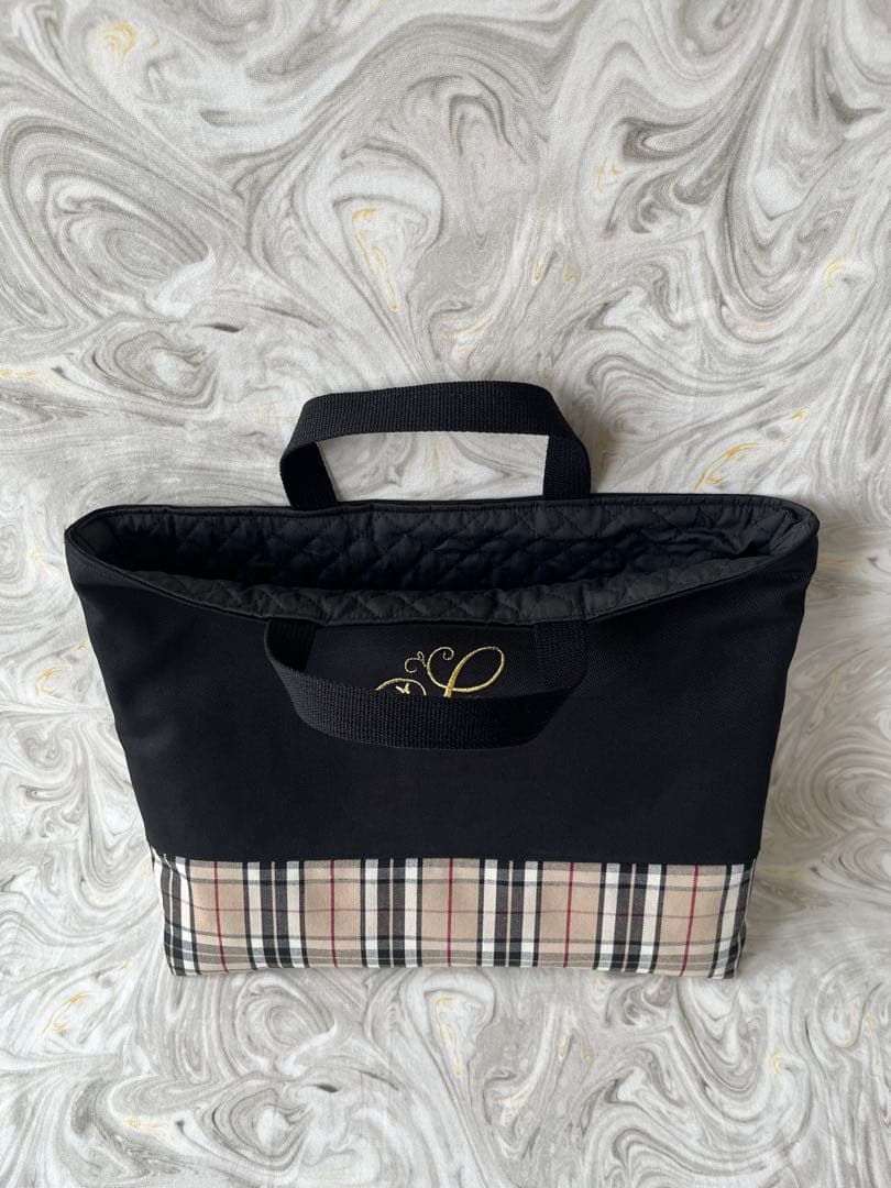 オーダー商品☆イニシャル刺繍入り入学、入園4点セット
