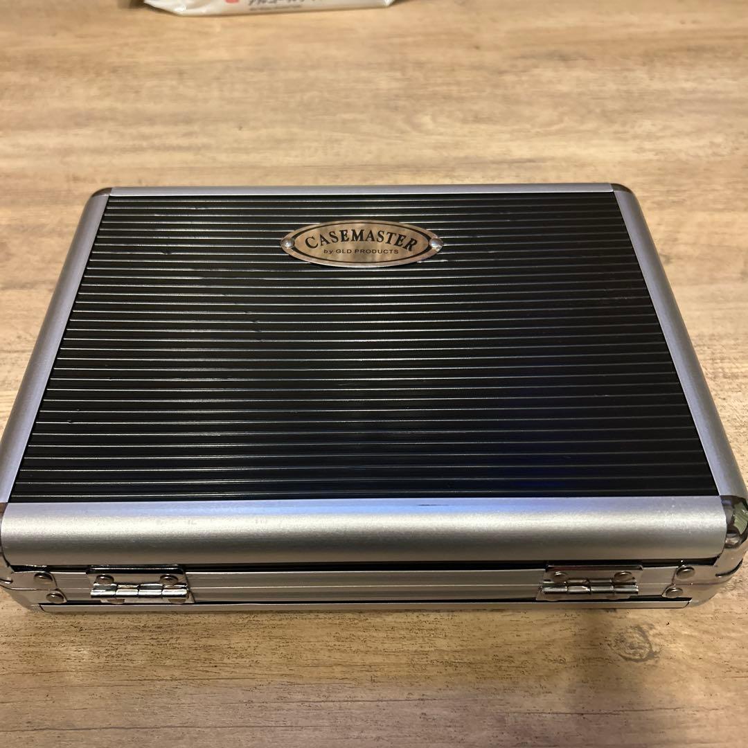 ダーツセット アルミケース付き