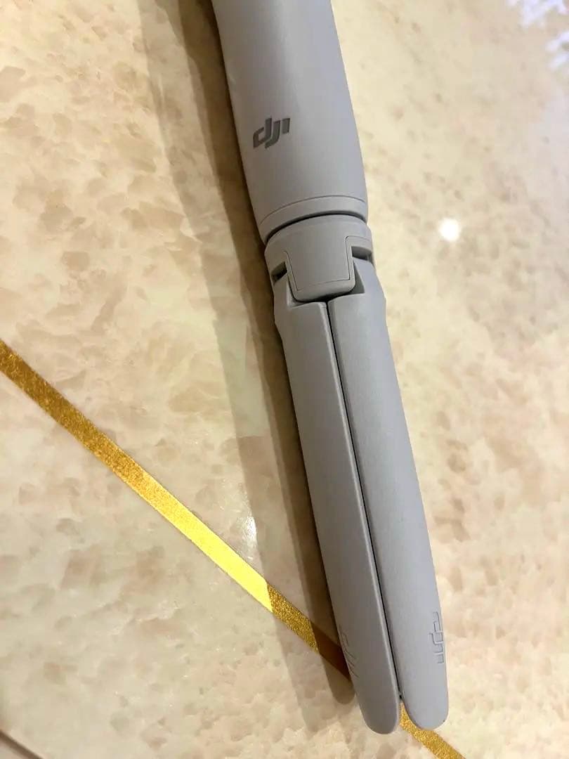 新品未使用 DJI スタビライザー 自撮り棒 スマホ マイク ライト セット