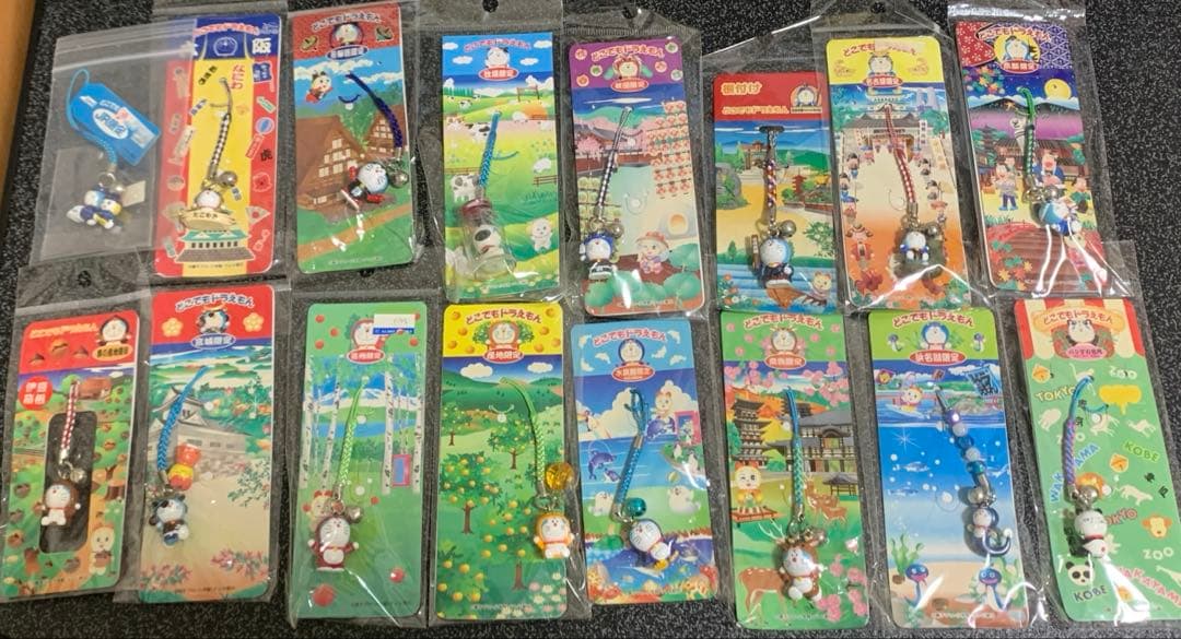 ドラえもんグッズ　どこでもドラえもん　ペットボトルキャップ　根付けストラップ