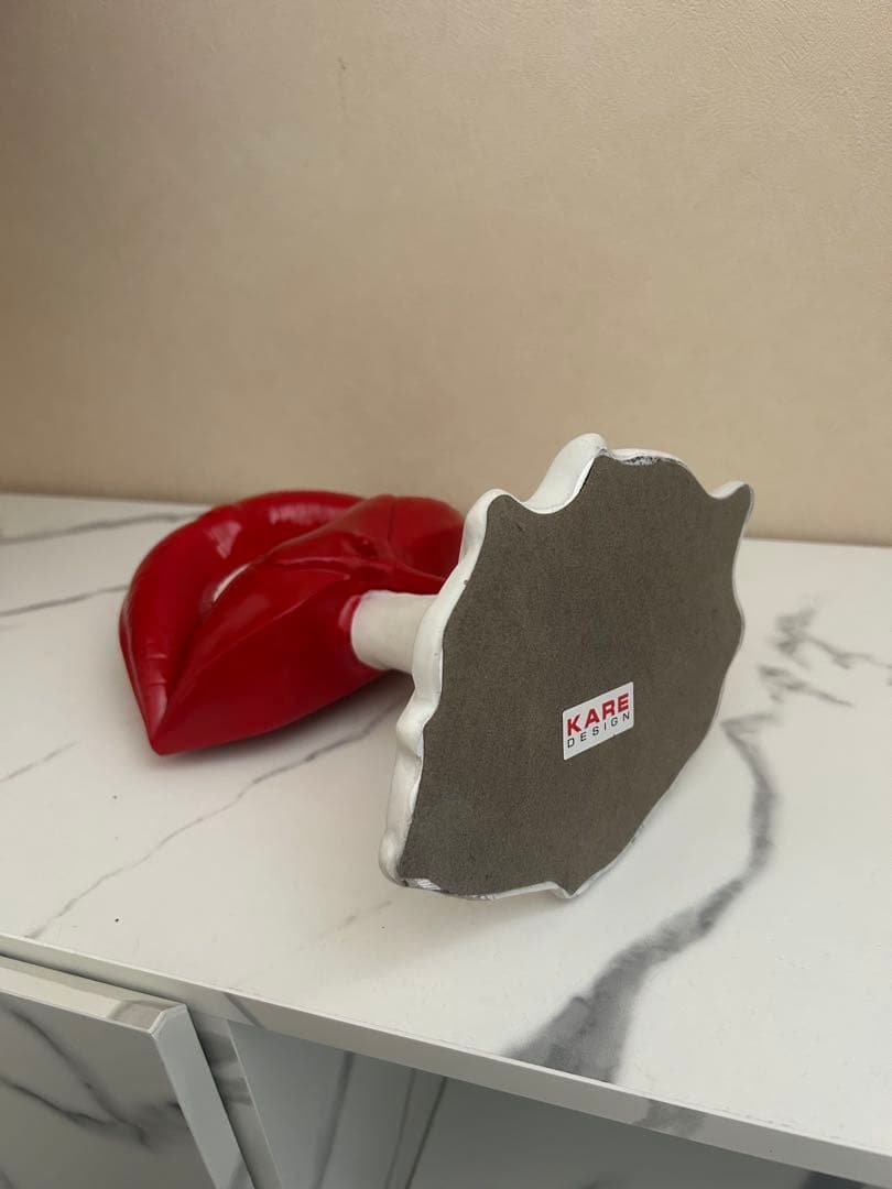 リップ オブジェ KARE