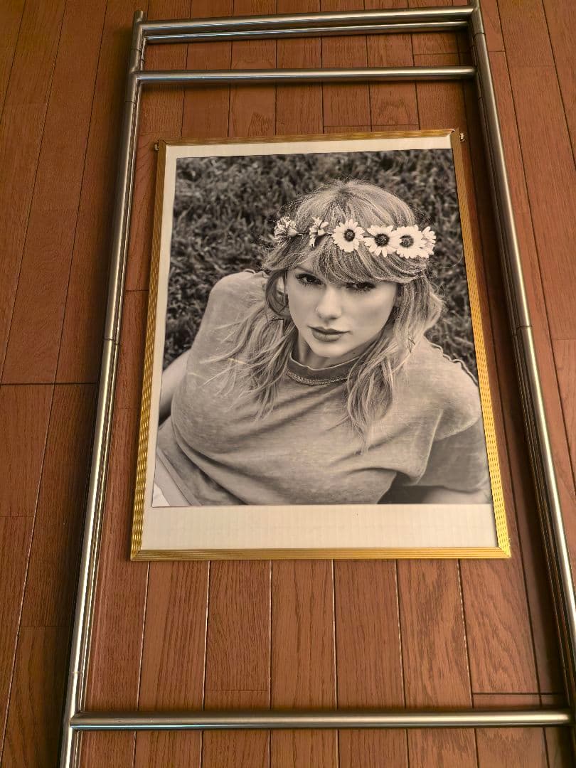テイラー・スウィフト　フチなし光沢フォトポスター　プロフェッショナル印刷　③/4