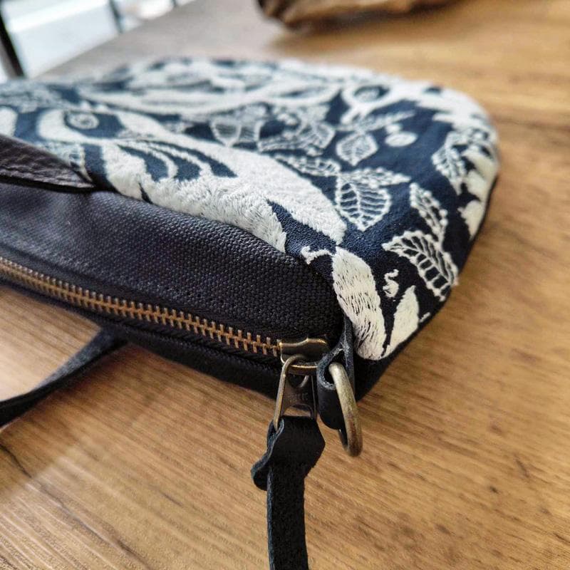 こなつ様　　/carnival　カーニバルネイビー/ミニラウンドショルダー本革