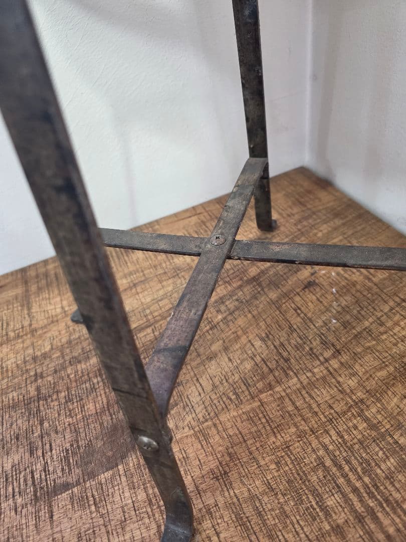 レアなハンドメイド椅子　インダストリアル　牛革座面　オールナット背もたれ