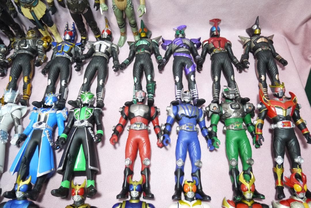 仮面ライダークウガ・アギト・怪人・ウィザード・カブト・龍騎　68体