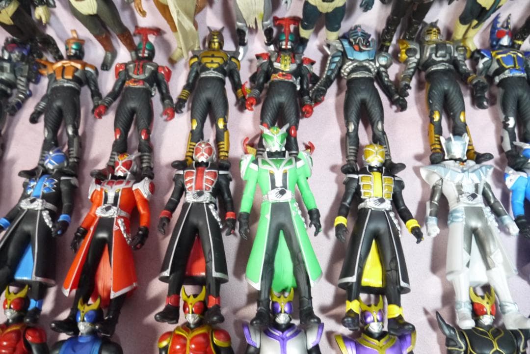 仮面ライダークウガ・アギト・怪人・ウィザード・カブト・龍騎　68体