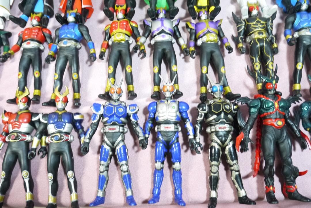 仮面ライダークウガ・アギト・怪人・ウィザード・カブト・龍騎　68体