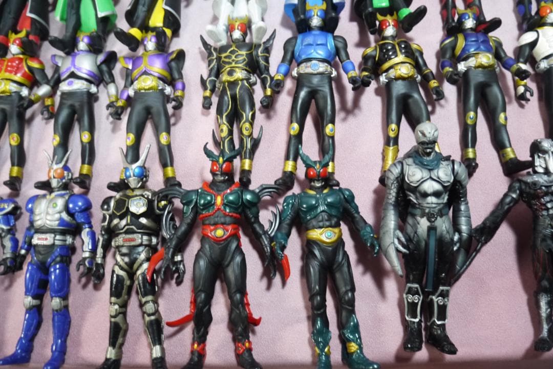 仮面ライダークウガ・アギト・怪人・ウィザード・カブト・龍騎　68体