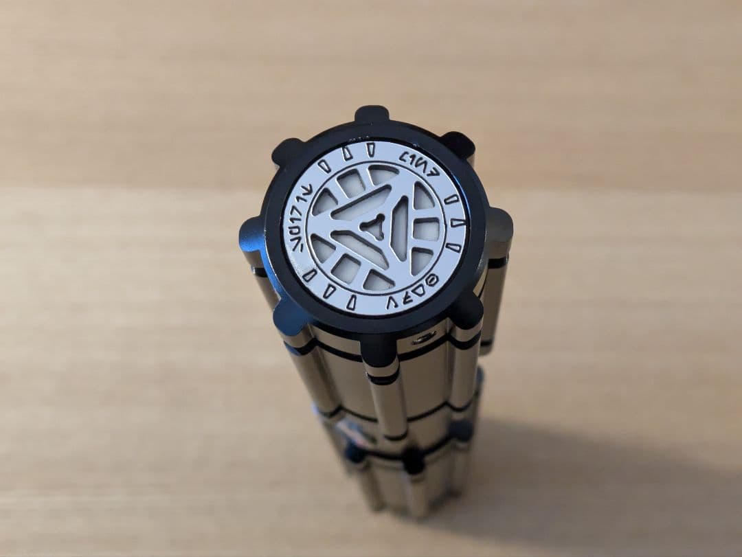 ほぼ新品　美品　カスタムライトセーバー　ヒルト　ブラック　ブレードプラグ付き