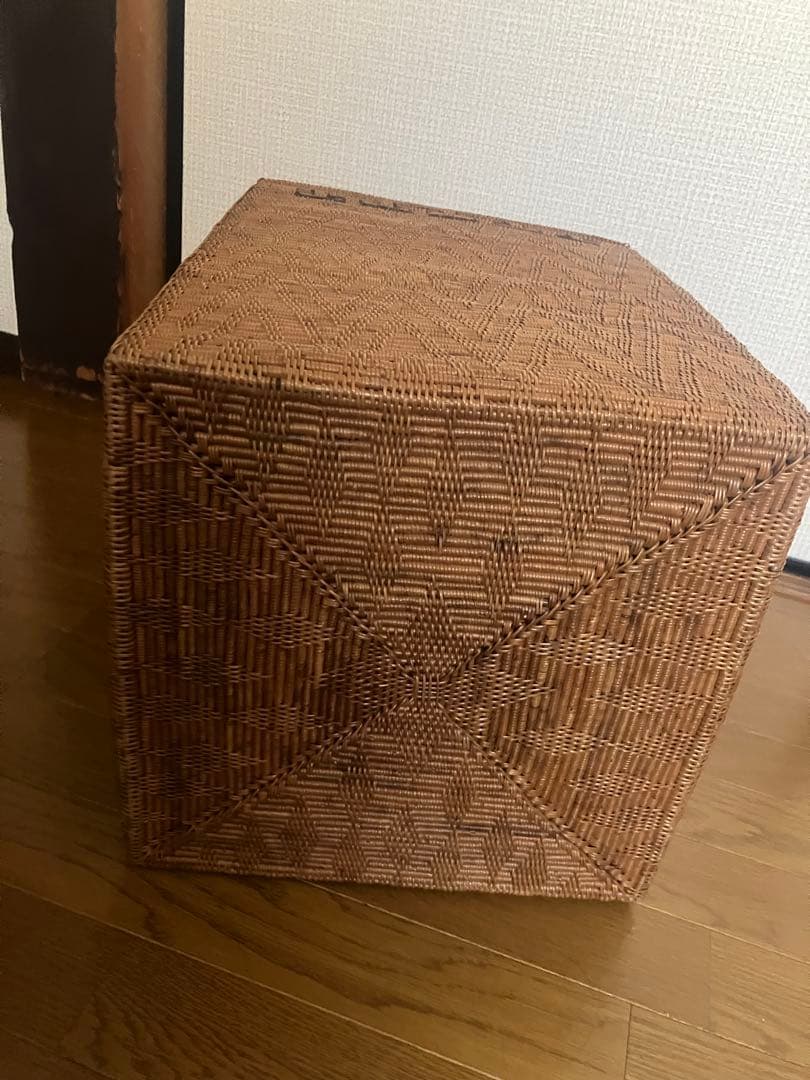 値下げしました！バリのアタ　天然素材の幾何学模様バスケット
