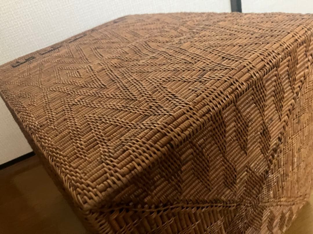 値下げしました！バリのアタ　天然素材の幾何学模様バスケット