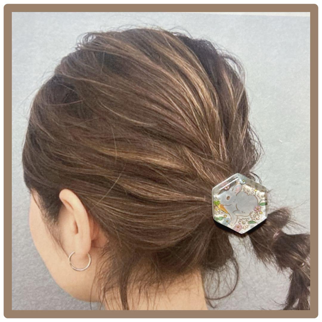 No 8❣️にんじん大好きうさぎレジンヘアゴム❣️٩(๑❛ᴗ❛๑)۶❣️