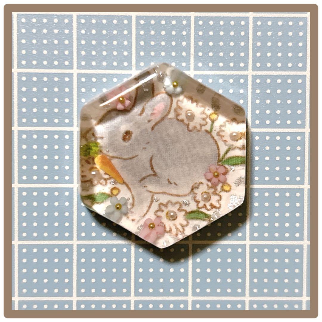 No 8❣️にんじん大好きうさぎレジンヘアゴム❣️٩(๑❛ᴗ❛๑)۶❣️