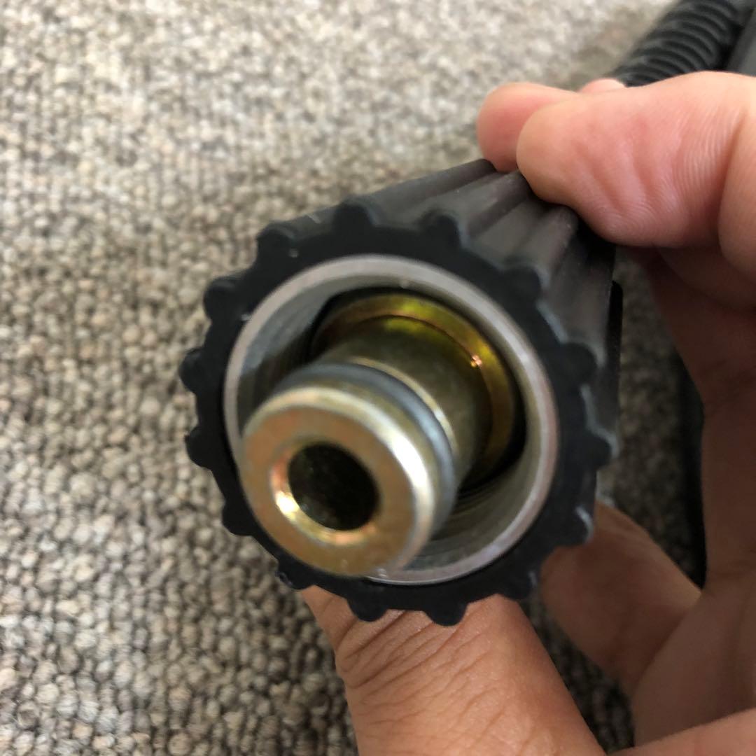 アイリスオーヤマ タンク式高圧洗浄機　コードレスタイプ　SDT-L01N