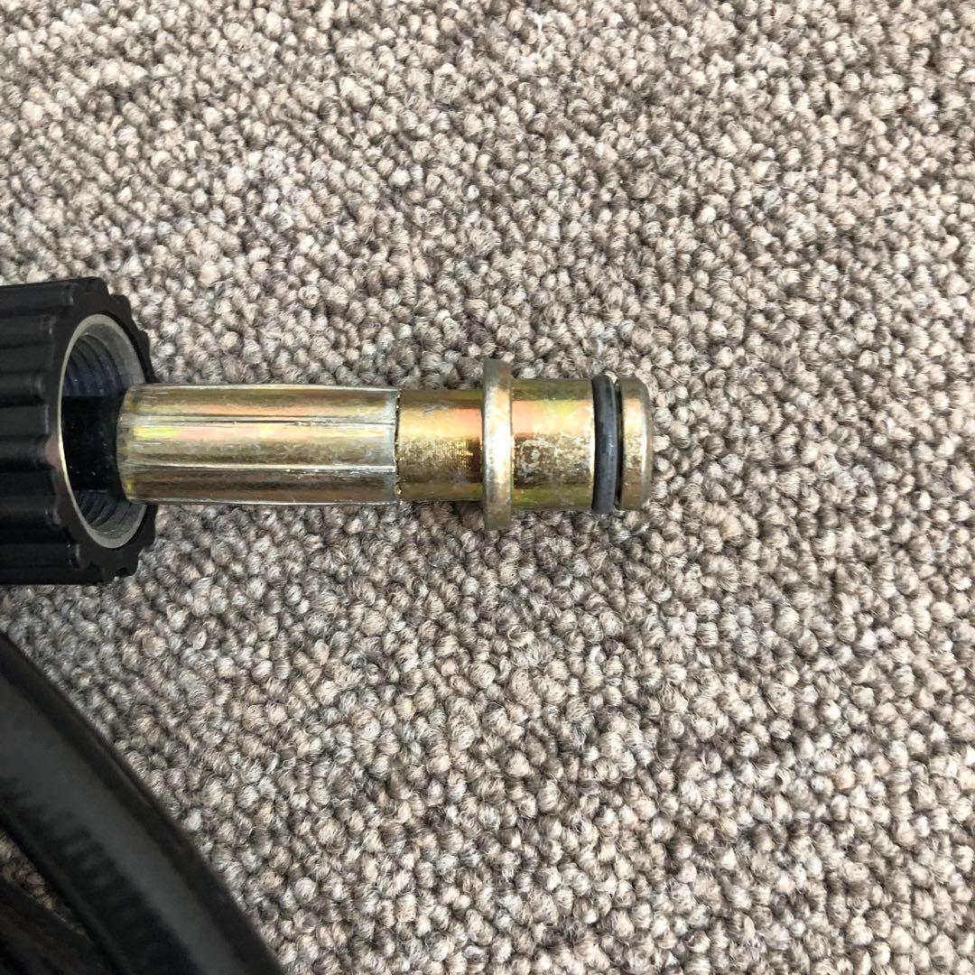 アイリスオーヤマ タンク式高圧洗浄機　コードレスタイプ　SDT-L01N