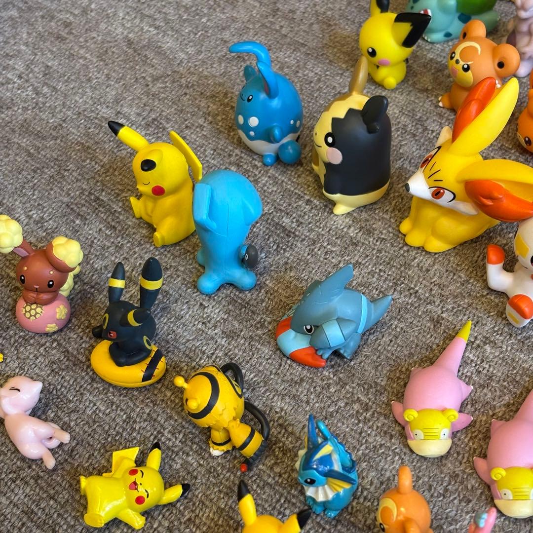 ポケモン　指人形　フィギュア　まとめ売り　セット売り 御三家　ピカチュウ　60点