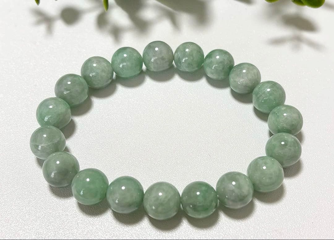 究極品質　超希少幻の色彩　太古から受け継がれし神の守護石　幻の青緑翡翠のブレス