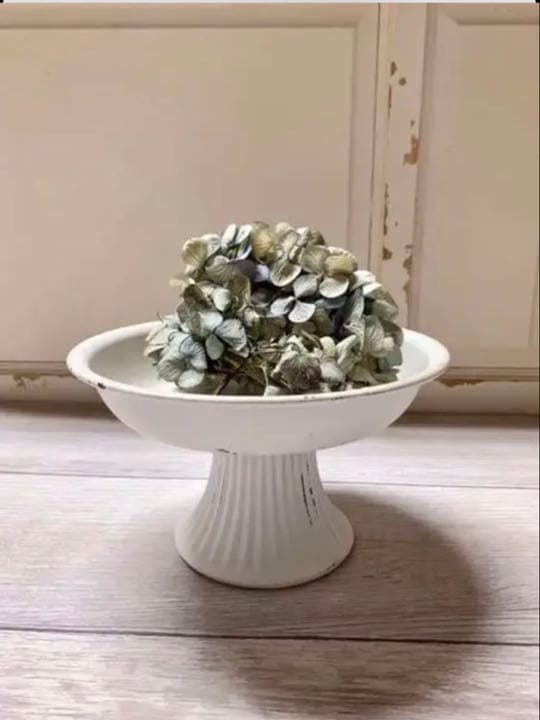 5000円分ご購入で1000円お値引セール中　ブリキ脚付きトレー　匿名発送