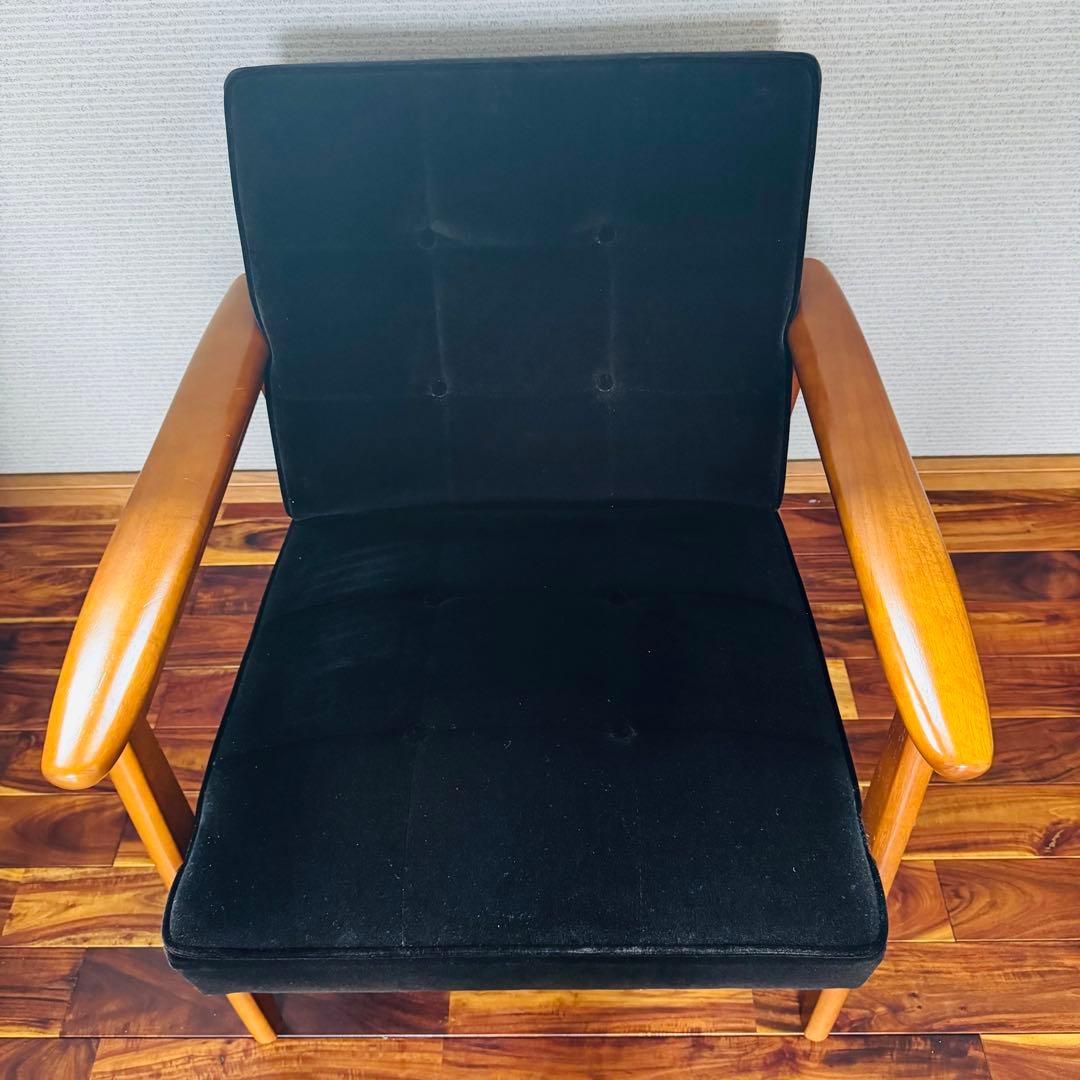 100脚限定！超希少　レア　カリモク60 Kチェア 限定ブラックモケット