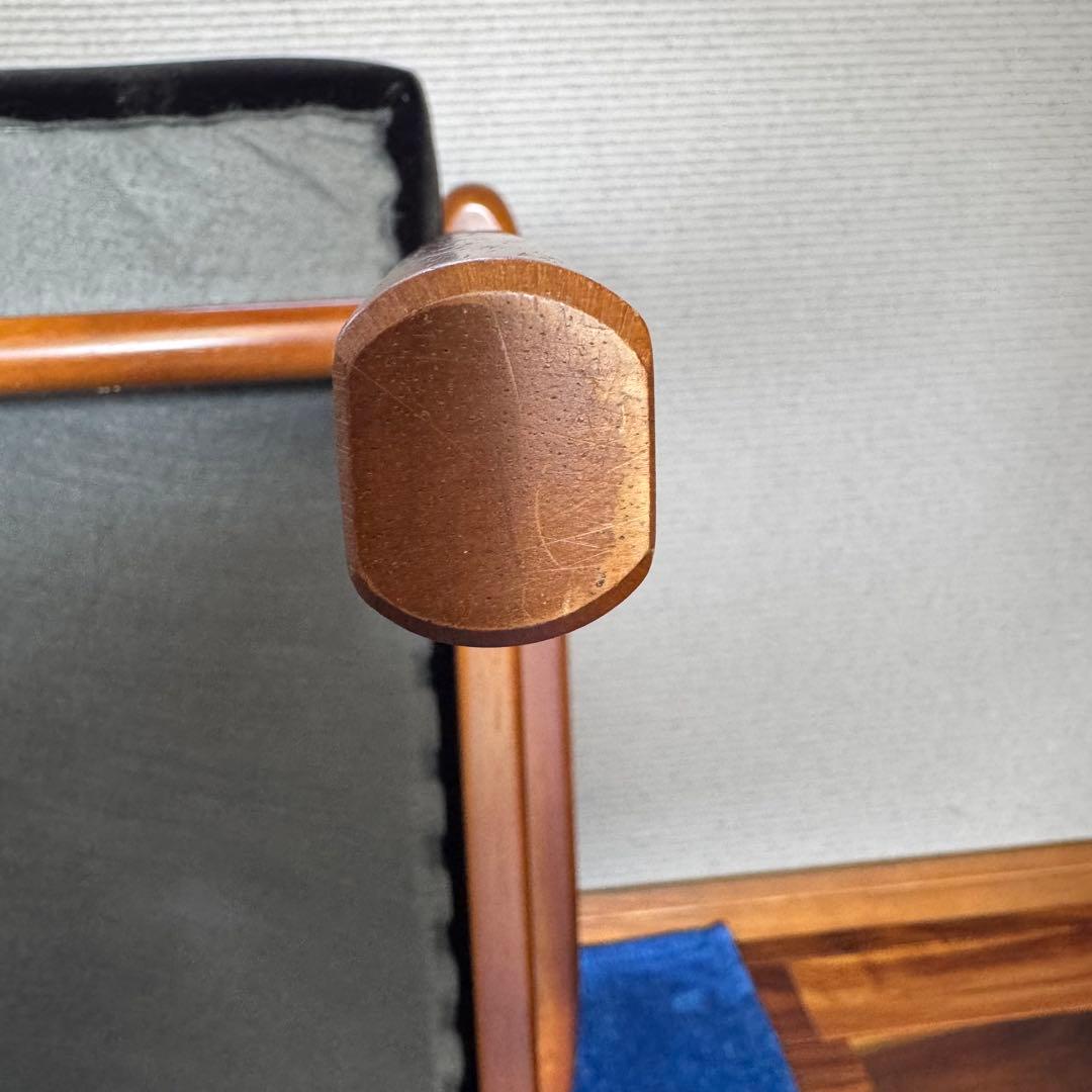 100脚限定！超希少　レア　カリモク60 Kチェア 限定ブラックモケット