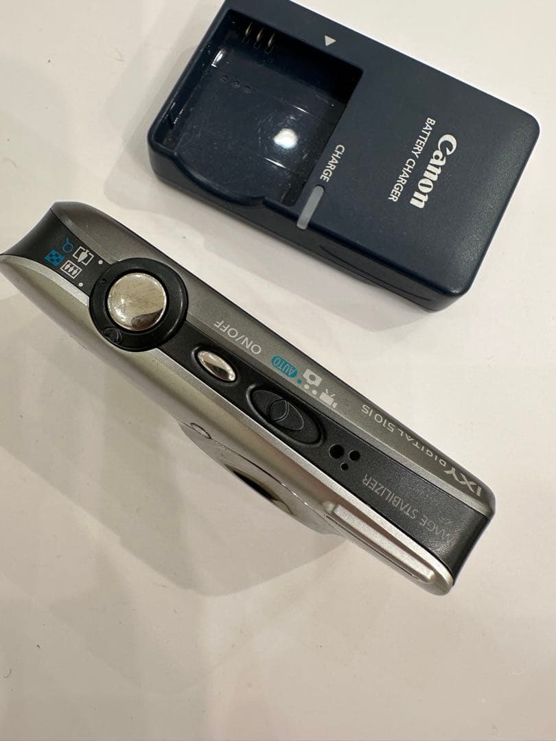 canon IXY510 IS デジカメ1台　ほぼ新品