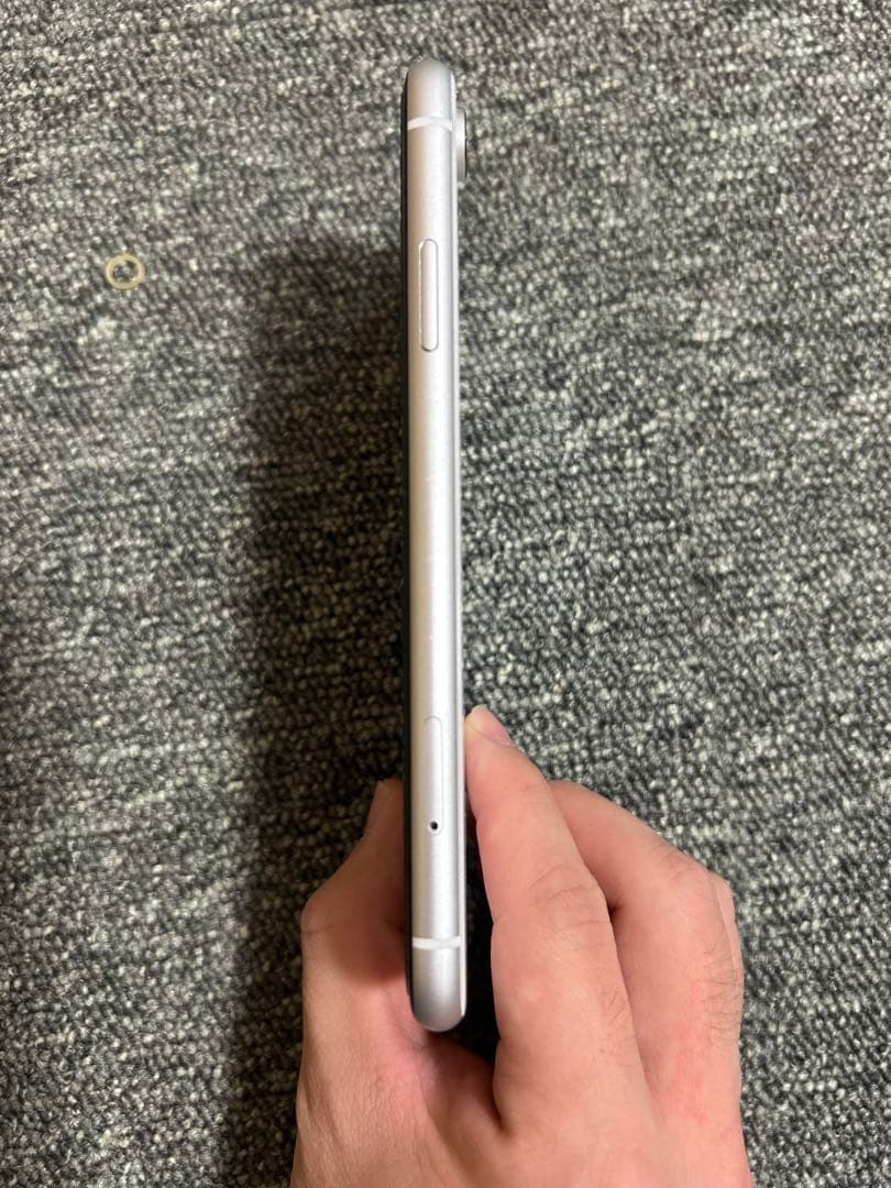 Apple iPhone XR ホワイト 本体 64GB