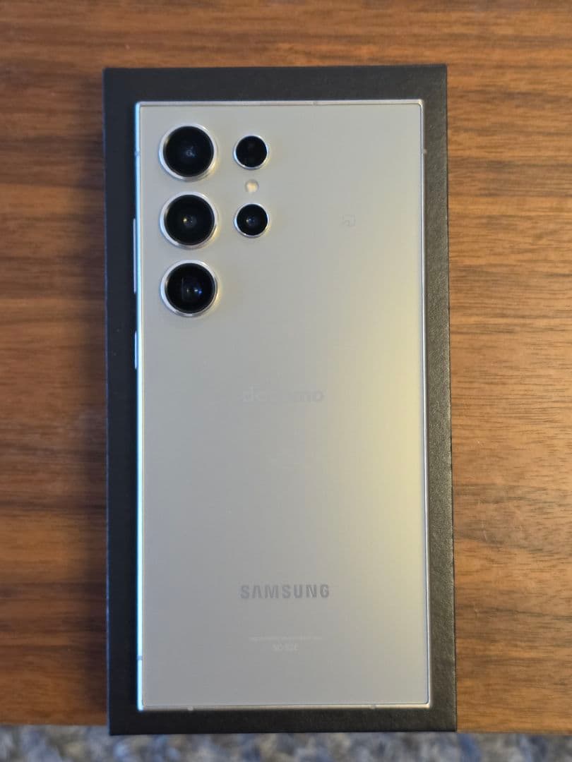 【ケース付】Galaxy S24 Ultra 本体 256GB docomo版