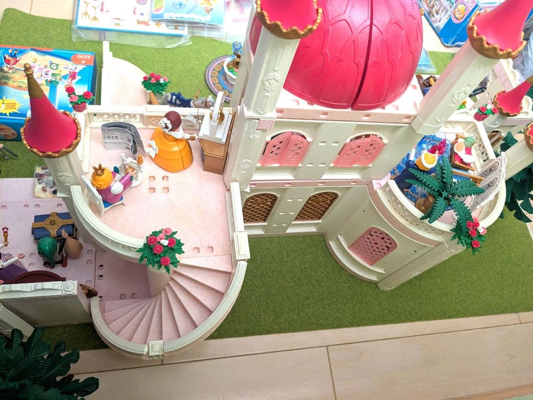 【今週辺り迄★大特価】プレイモービル　豪華お城セット　人形セレクション