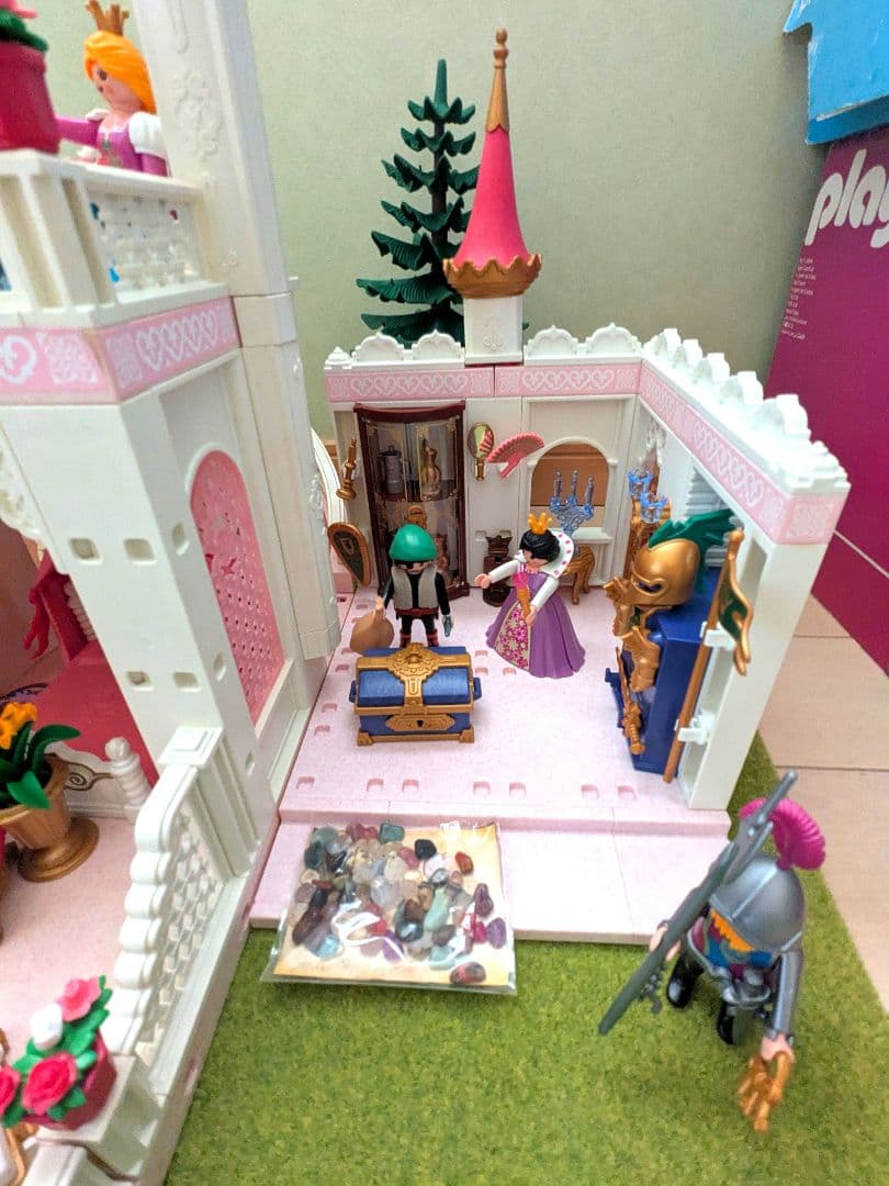【今週辺り迄★大特価】プレイモービル　豪華お城セット　人形セレクション