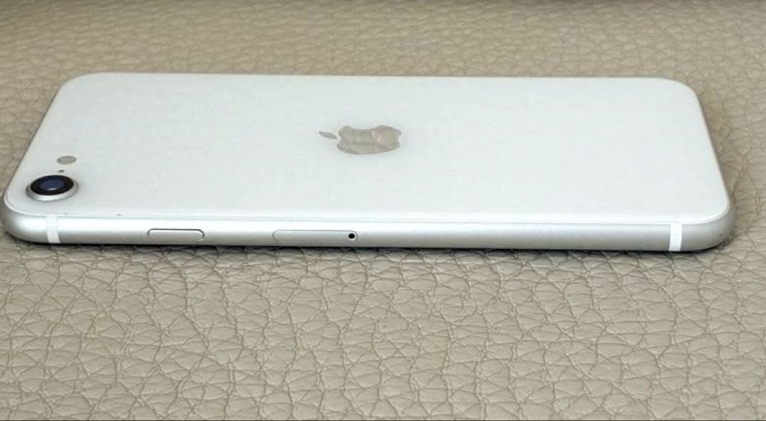 iPhone SE 第2世代 64G ホワイト　最新ios更新済　機能不良なし