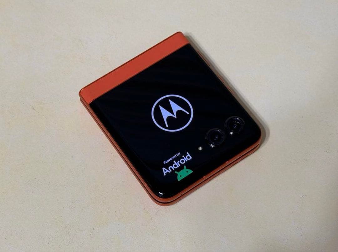 【モトローラ】razr50 スプリッツオレンジ グローバル版 256GB