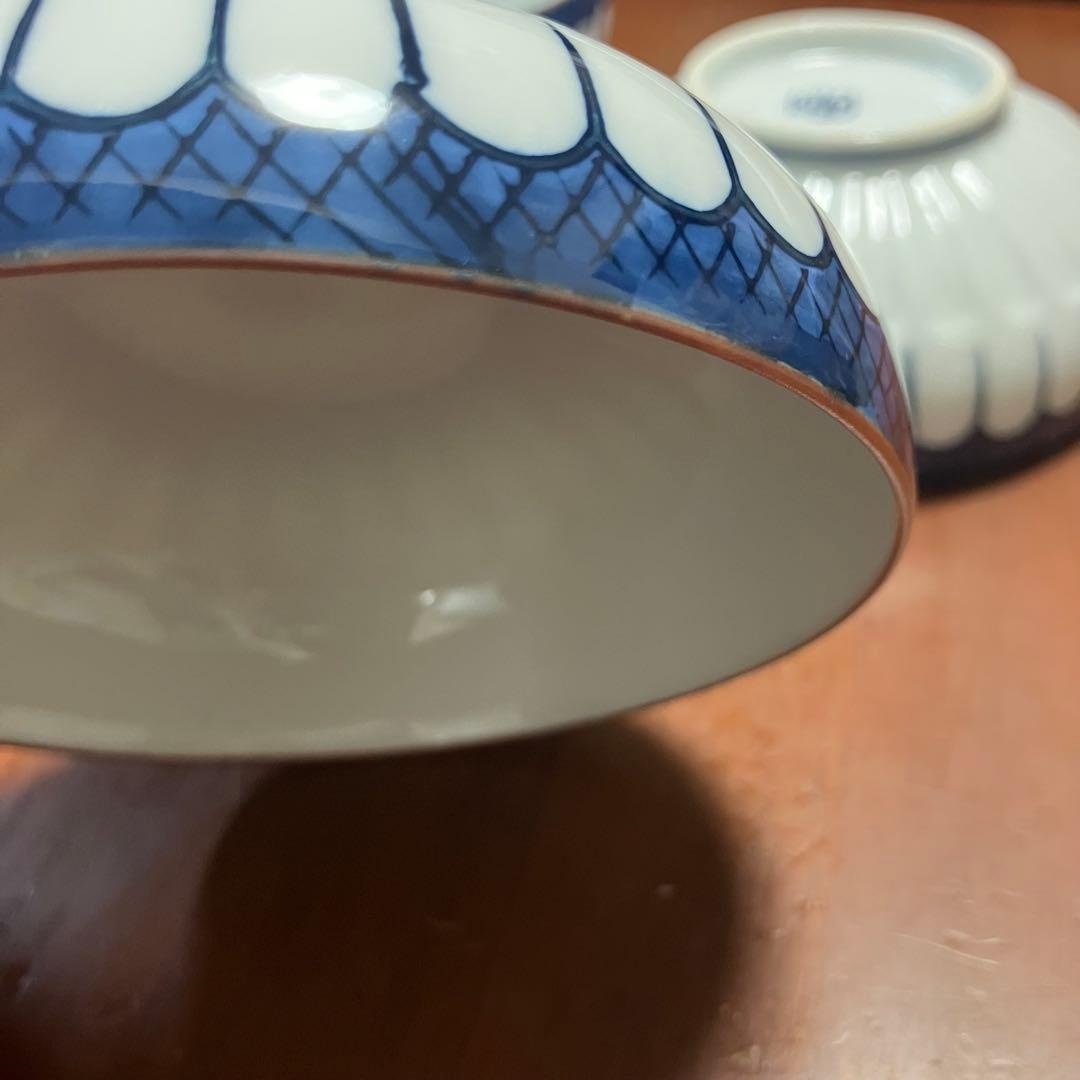 有田焼 源右衛門窯 染付梅地紋 角皿（台座付）＆ 染付小鉢 5客揃えセット